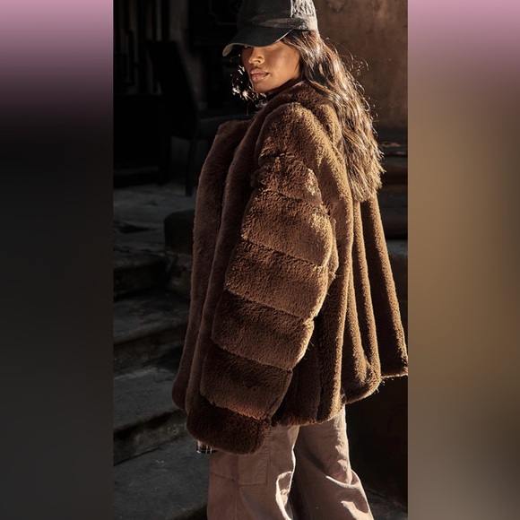 Pretty little things chocolate premium faux for vertical bubble coat size 6 - Picture 3 of 9